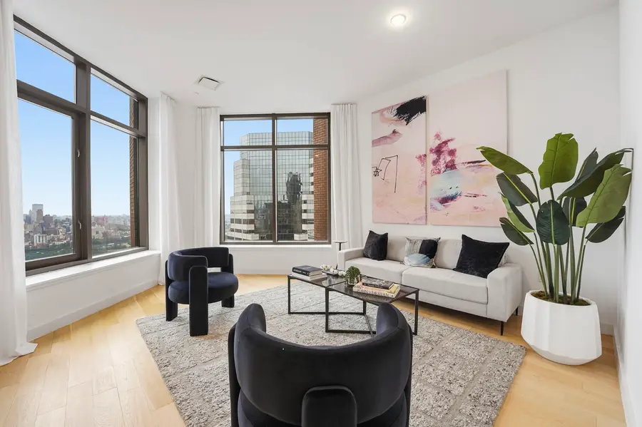 75 Wall Street #PHD2, New York, NY 10005 - #2