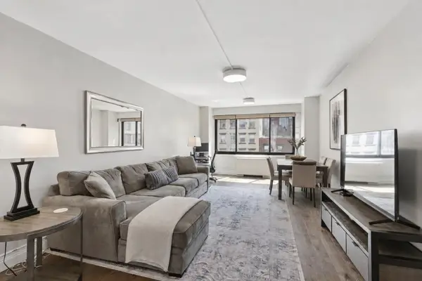 201 W 21st Street #5F, Manhattan, NY 10011