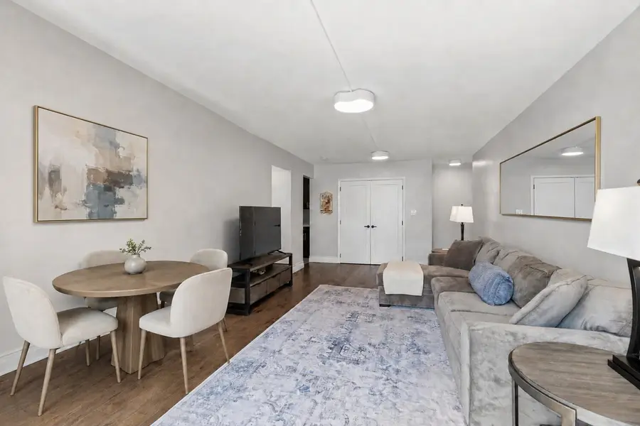 201 W 21st Street #5F, Manhattan, NY 10011 - #2