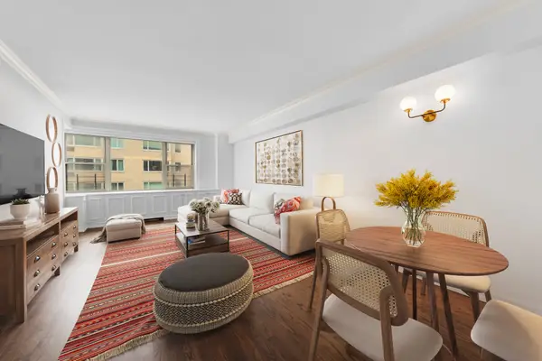 415 E 52nd Street #8MC, Manhattan, NY 10022