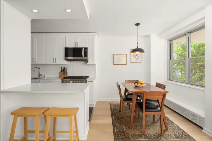 303 W 66th Street #1DE, Manhattan, NY 10069 - #3