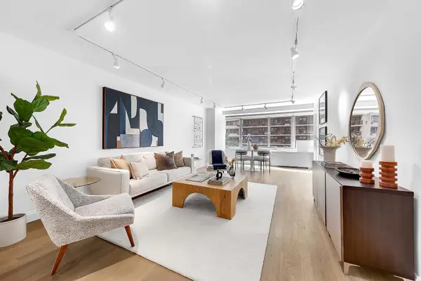 315 W 70th Street #4-A, Manhattan, NY 10023