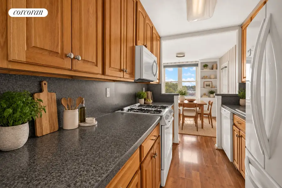 2711 Ave X #5C, Brooklyn, NY 11235 - #3