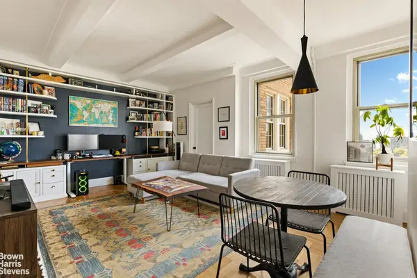 209 Lincoln Place #8G, Brooklyn, NY 11217