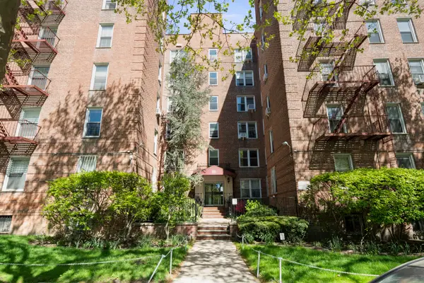 221 Mcdonald Avenue #4N, Brooklyn, NY 11218