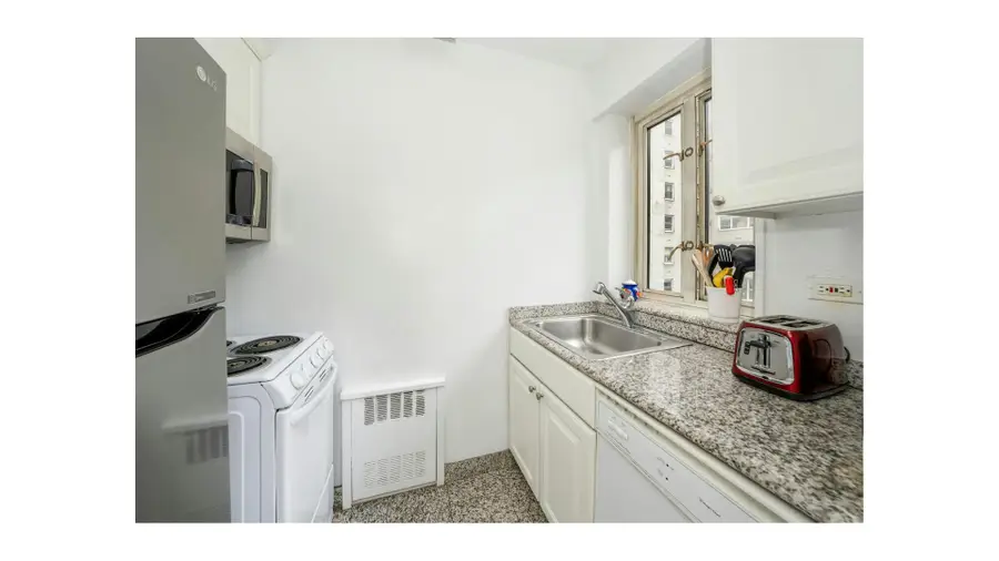 166 E 63rd Street #6B, Manhattan, NY 10021 - #3