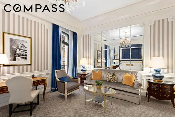 2 E 55th Street #809W19, Manhattan, NY 10022