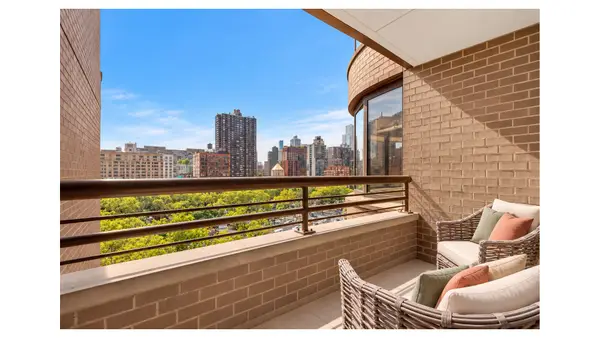 330 E 38th Street #9P, Manhattan, NY 10016
