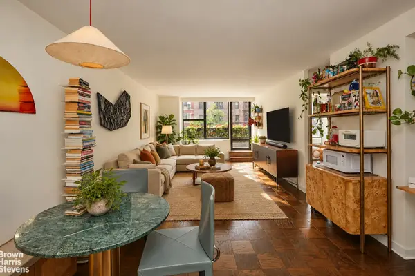 301 E 45th Street #2F, Manhattan, NY 10017