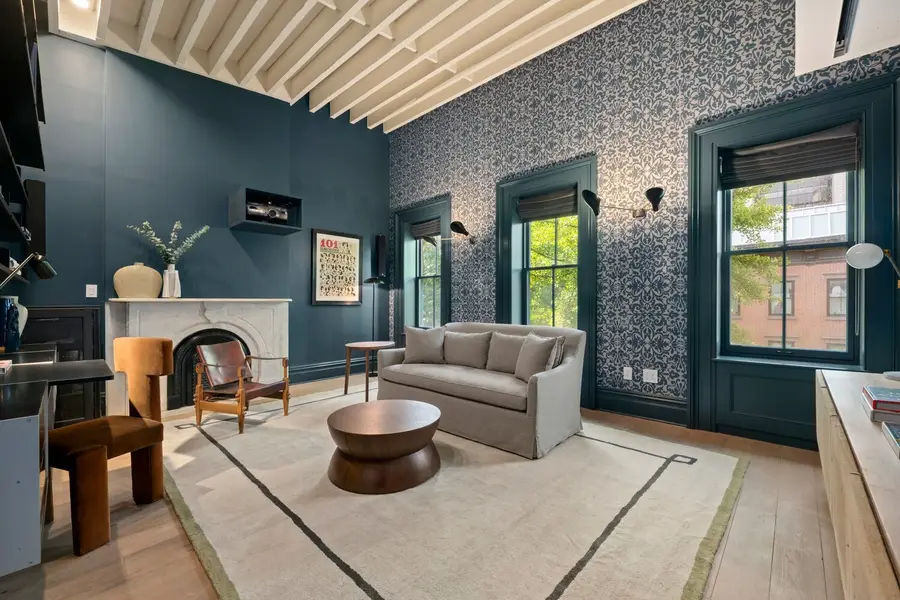 323 E 18th Street, New York, NY 10003 - #3