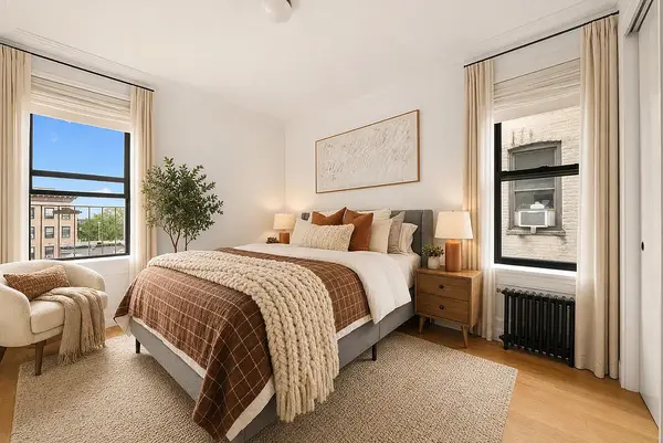 24-39 38th Street #1D, Queens, NY 11103
