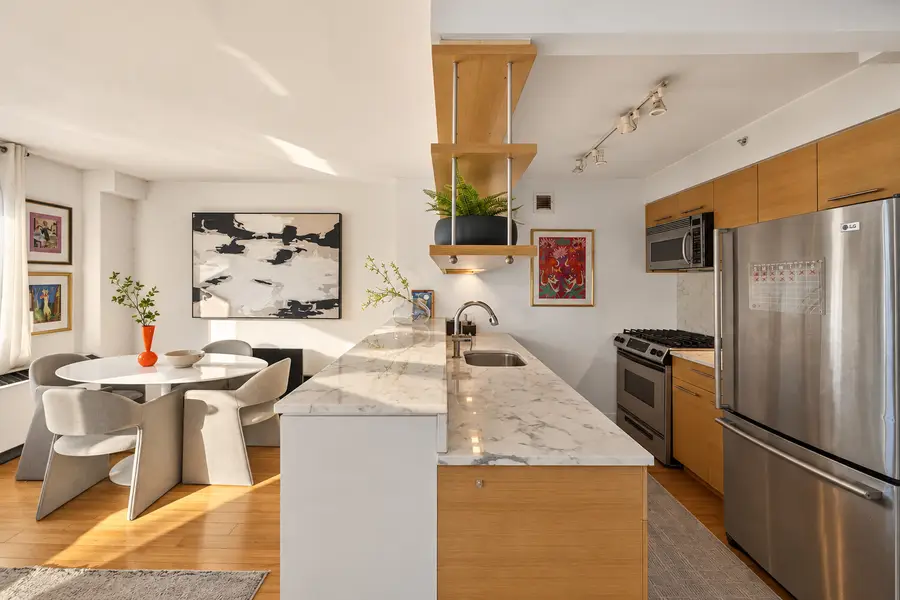 100 W 39th Street #43J, New York, NY 10018 - #3