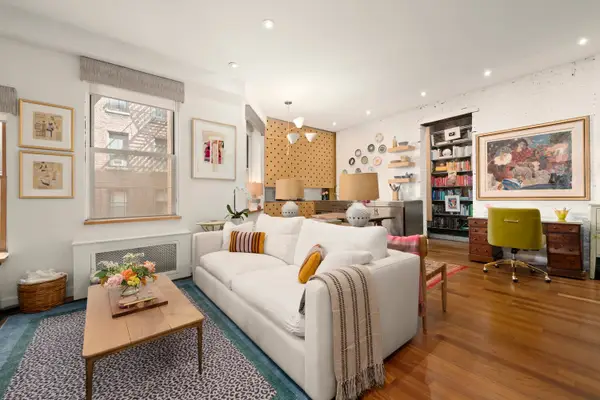 15 E 10th Street #4D, Manhattan, NY 10003
