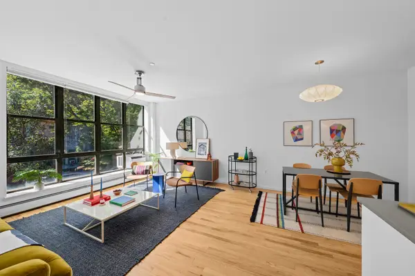 243 8th Street #2L, Brooklyn, NY 11215
