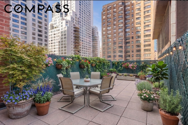 301 E 62nd Street #2B, Manhattan, NY 10065