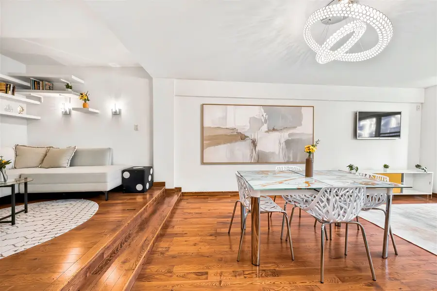 301 E 48th Street #10G, Manhattan, NY 10017 - #2