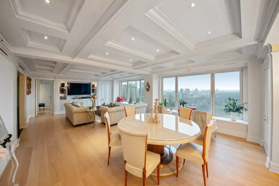 160 Central Park S #3401, Manhattan, NY 10019 - #3