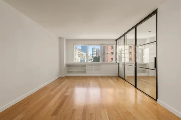 430 W 34th Street #7E, Manhattan, NY 10001