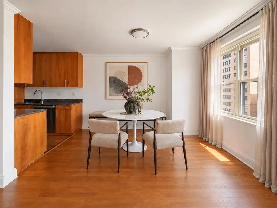 420 E 72nd Street #7L, Manhattan, NY 10021 - #3