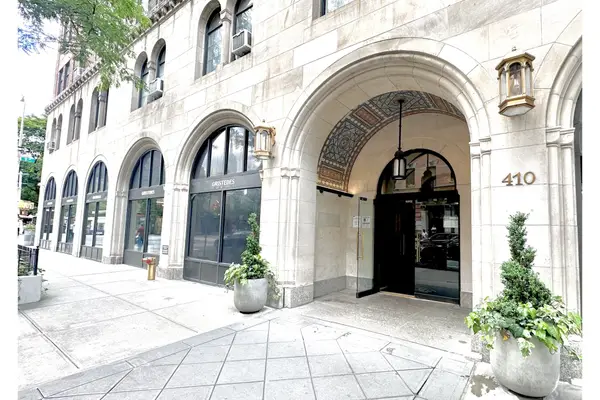 410 W 20th Street #15J, Manhattan, NY 10011