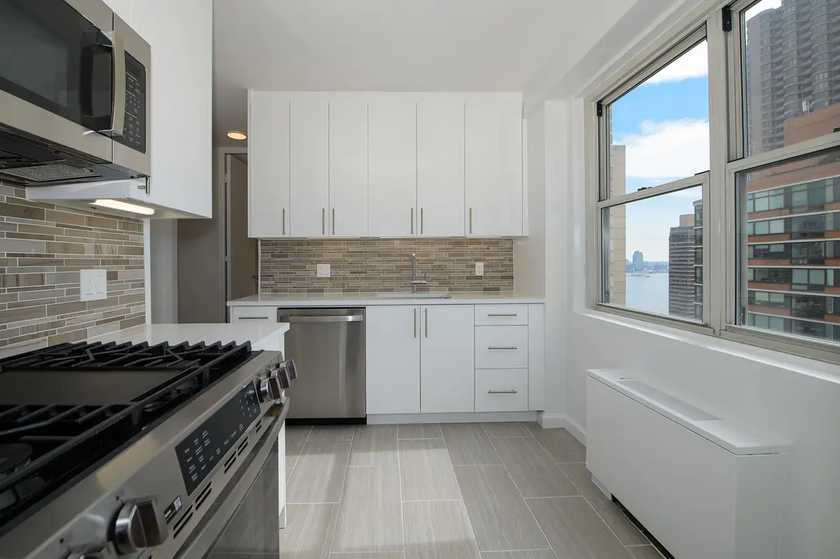 300 E 40th Street #26-R, Manhattan, NY 10016 - #1