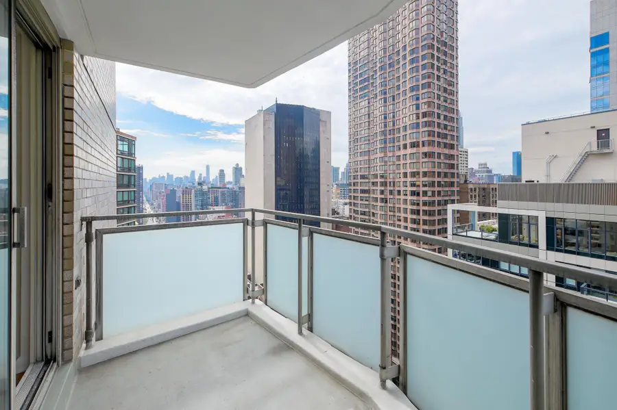 300 E 40th Street #26-R, Manhattan, NY 10016 - #3
