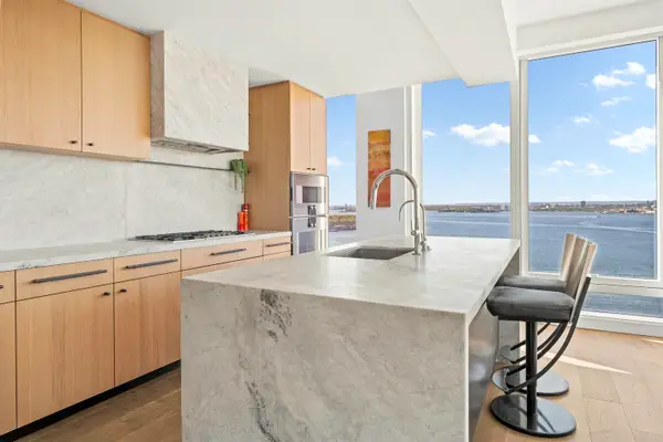 50 Bridge Park Drive #21B, Brooklyn, NY 11201