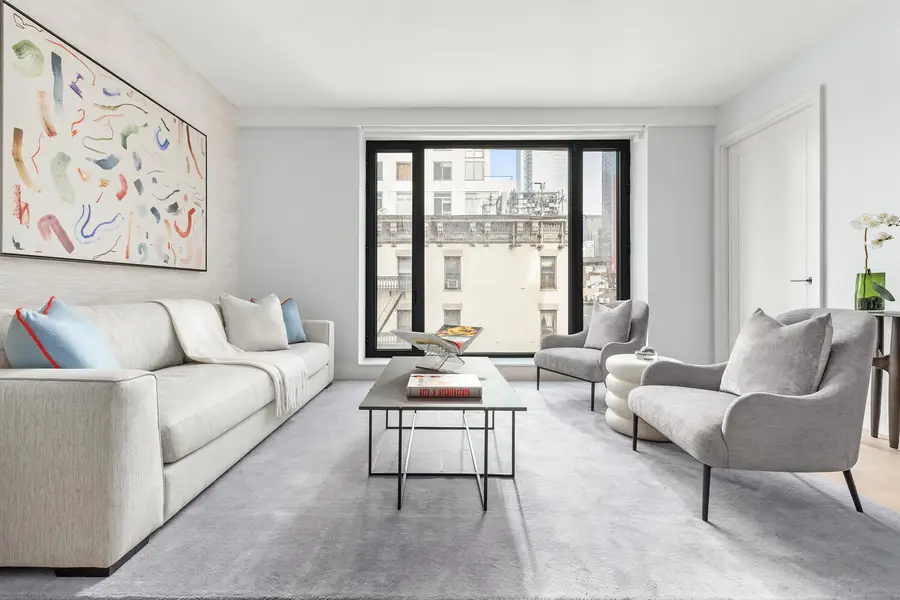 401 W 37th Street #3GS, Manhattan, NY 10018 - #2