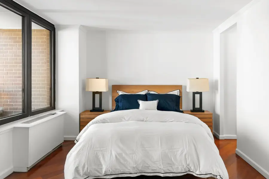330 E 38th Street #37E, Manhattan, NY 10016 - #3