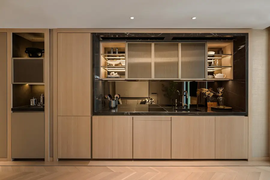 685 5th Avenue #8C, Manhattan, NY 10022 - #3