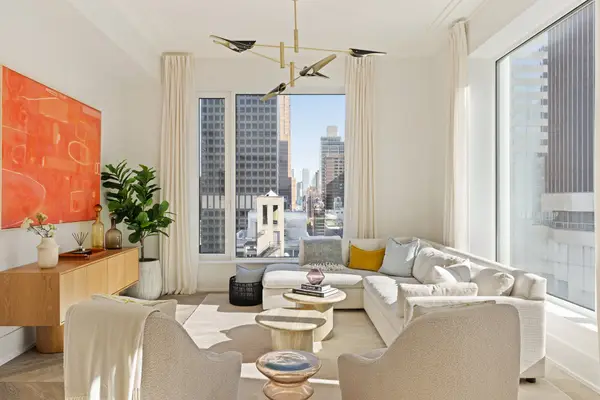 660 Lexington Avenue #PHC, Manhattan, NY 10022