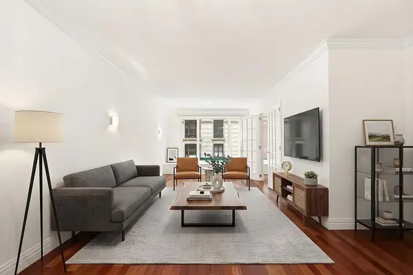 200 Central Park S #4M, Manhattan, NY 10019