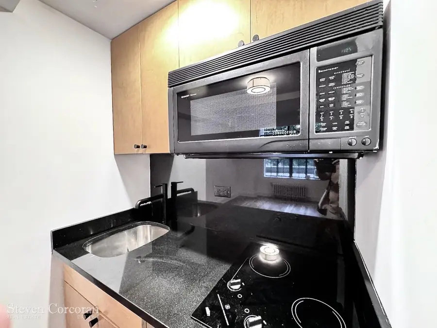 25 Tudor City Place #208, Manhattan, NY 10016 - #3