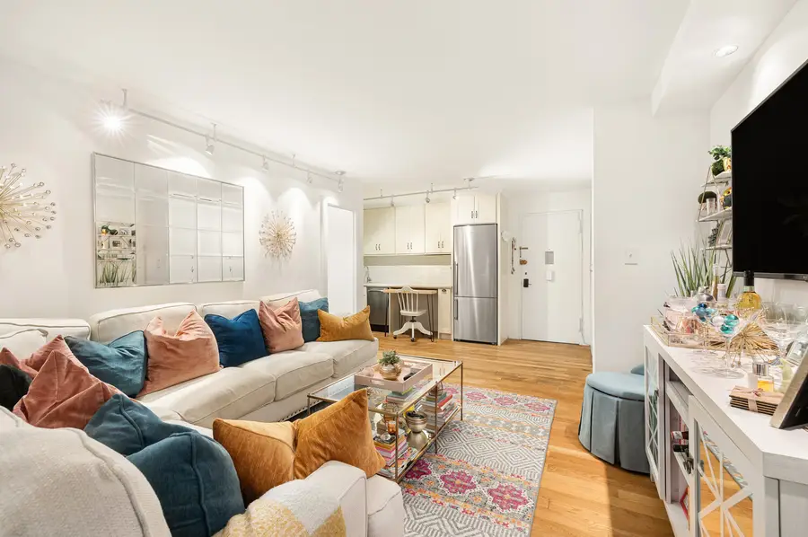 370 E 76th Street #C404, Manhattan, NY 10021 - #3