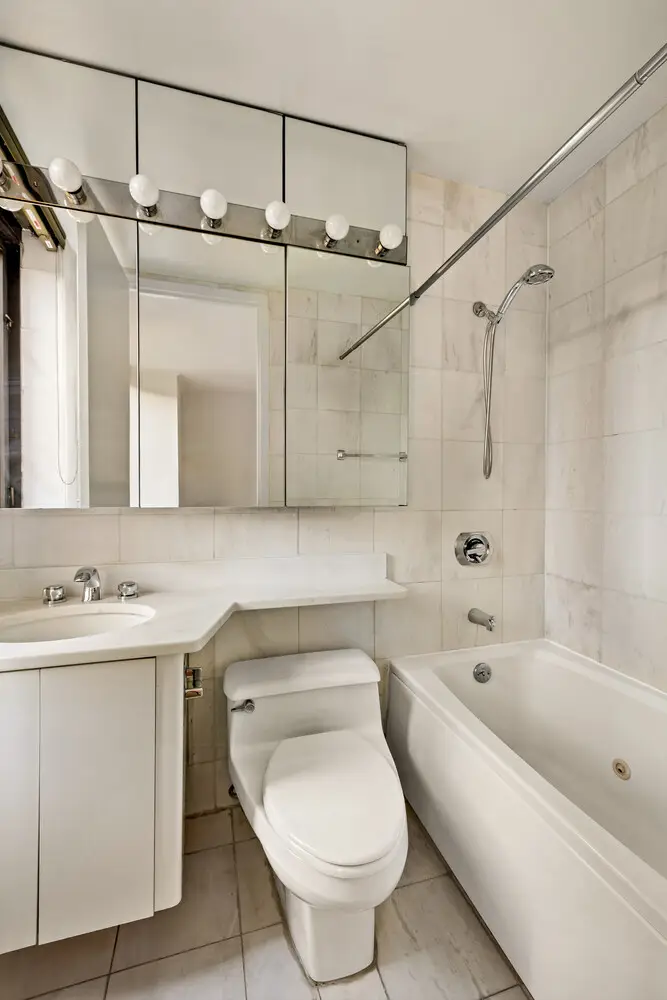 161 W 61st Street #15E, Manhattan, NY 10023 - #3
