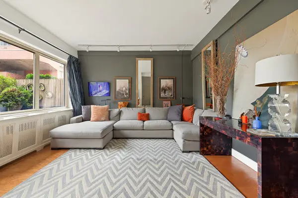 225 E 46th Street #PHD, Manhattan, NY 10017