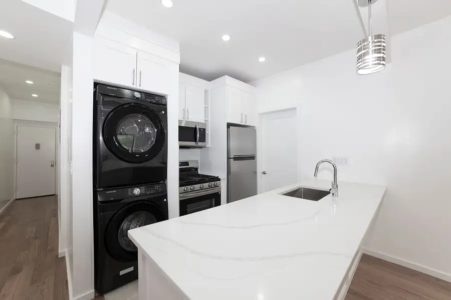 309 E Houston Street #2-D, Manhattan, NY 10002 - #2