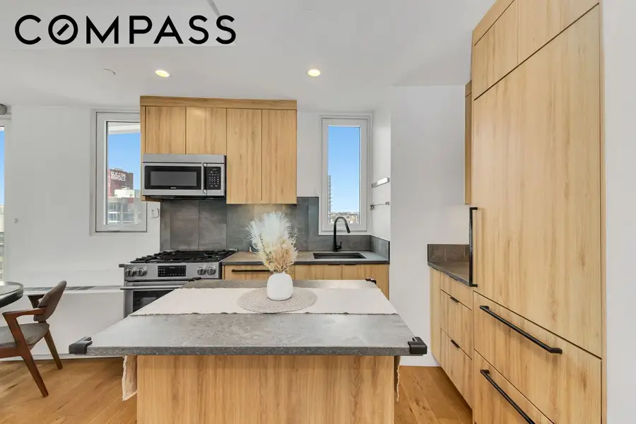 24-16 Queens Plaza S #17A, Queens, NY 11101 - #3