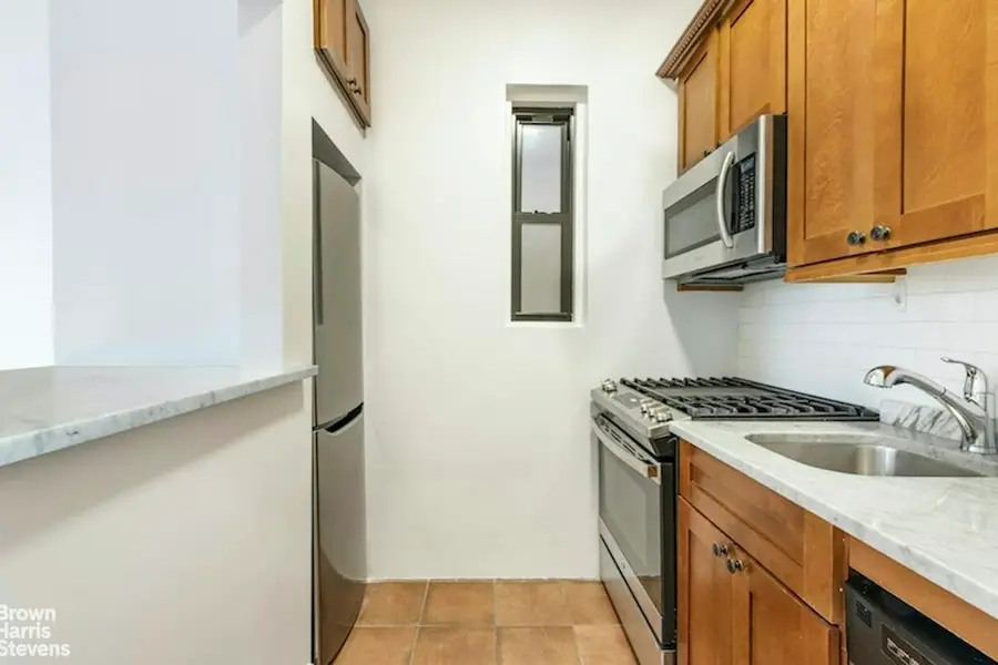 405 E 82nd Street #4G, Manhattan, NY 10028 - #3