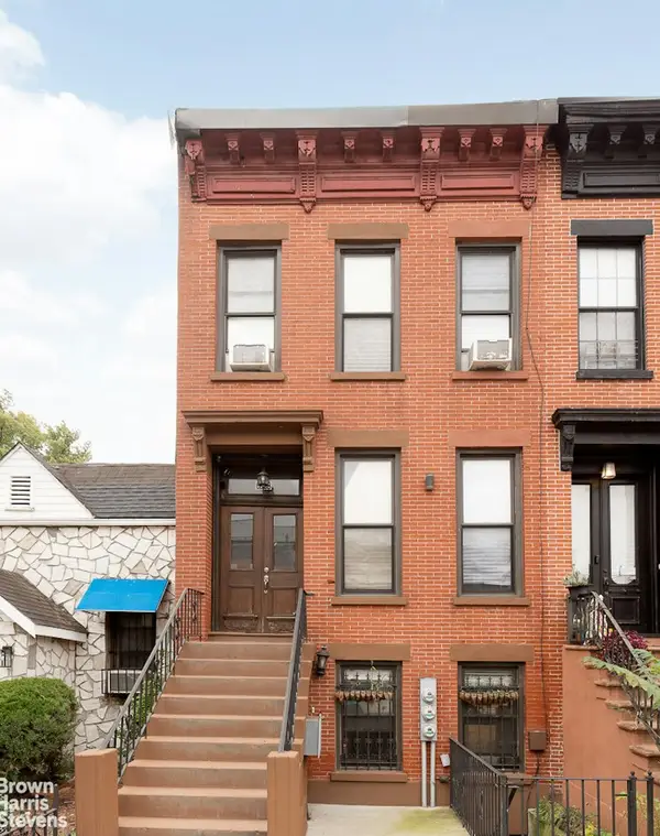 698 Lexington Avenue, Brooklyn, NY 11221