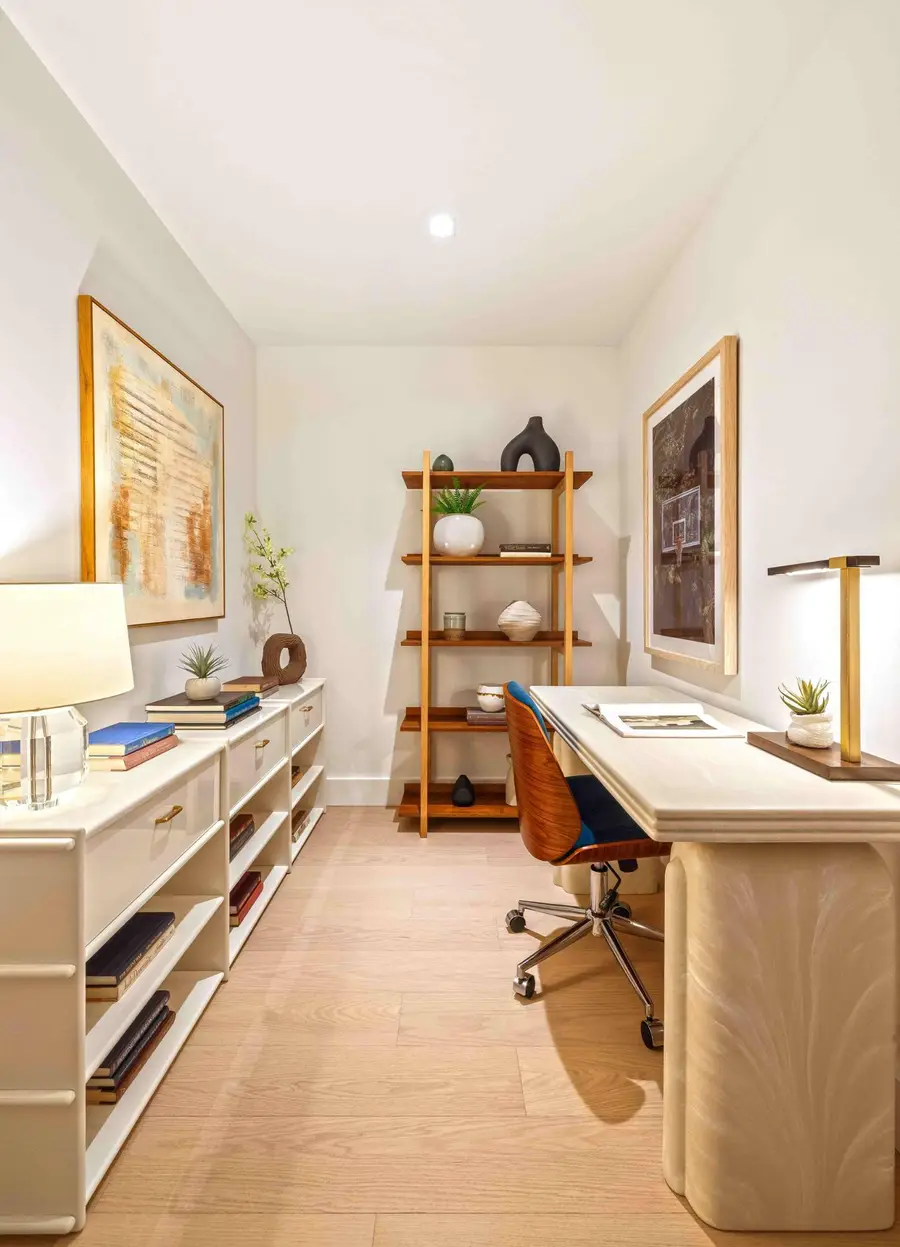 24-01 Queens Plaza N #1008, Queens, NY 11101 - #3