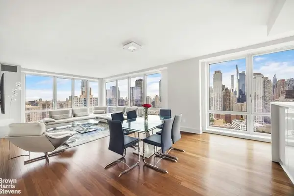 60 Riverside Boulevard #3402, Manhattan, NY 10069