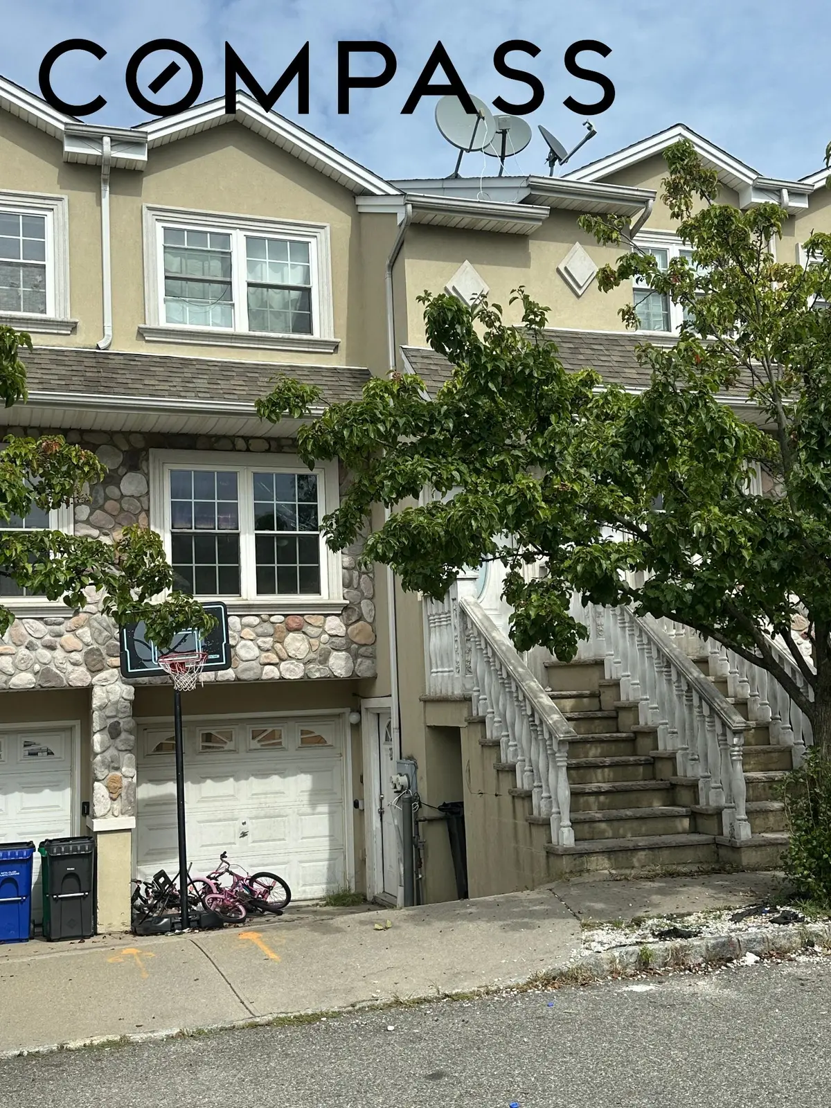220 Dartmouth Loop, Staten Island, NY 10306 - #1