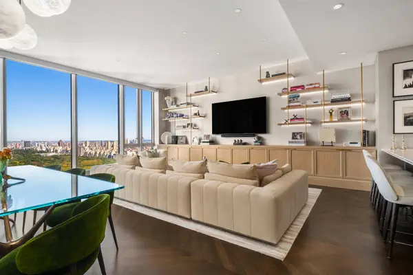 217 W 57th Street #46B, Manhattan, NY 10019