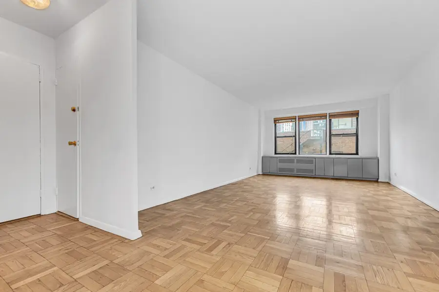 220 E 54th Street #7L, Manhattan, NY 10022 - #2