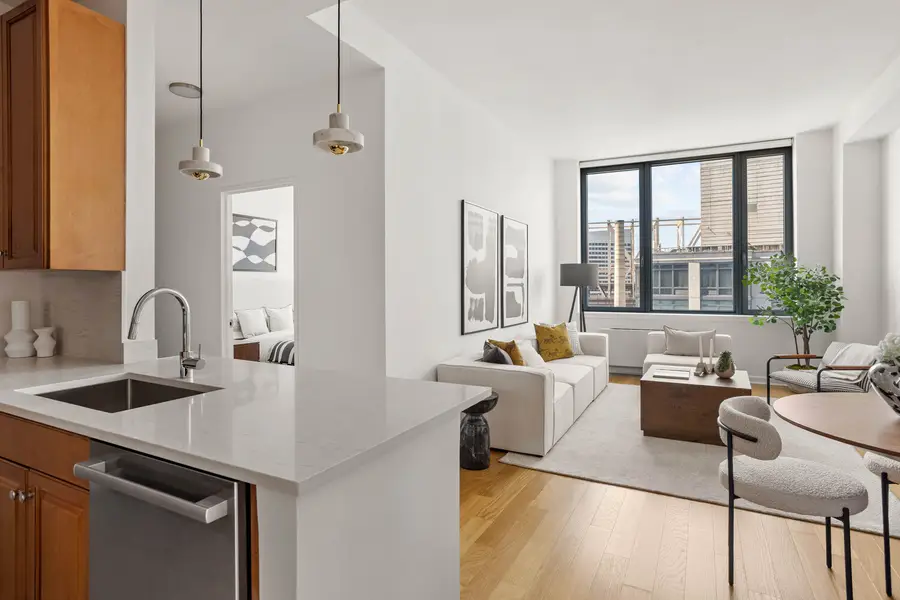 425 Main Street #PH2E, Manhattan, NY 10044 - #2