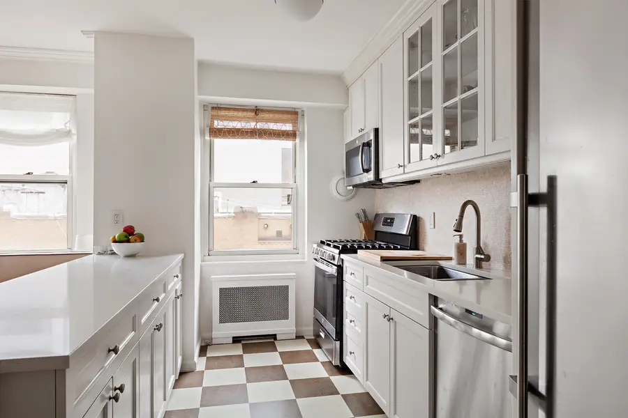 205 E 63rd Street #8D, New York, NY 10065 - #3