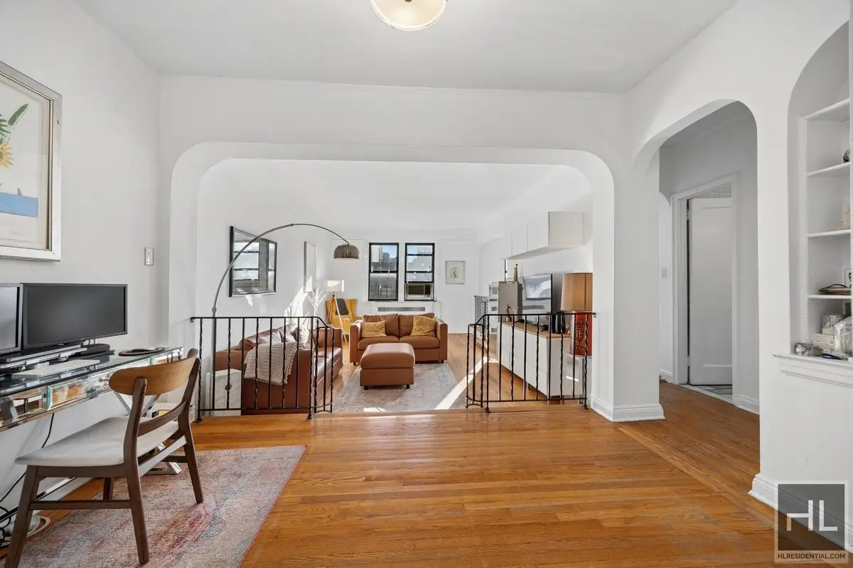 357 W 55th Street #6J, Manhattan, NY 10019 - #1