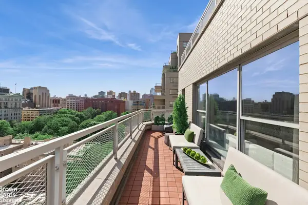 2 5th Avenue #16O, Manhattan, NY 10011