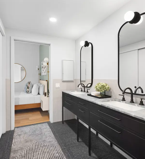 547 W 47th Street #704, Manhattan, NY 10036